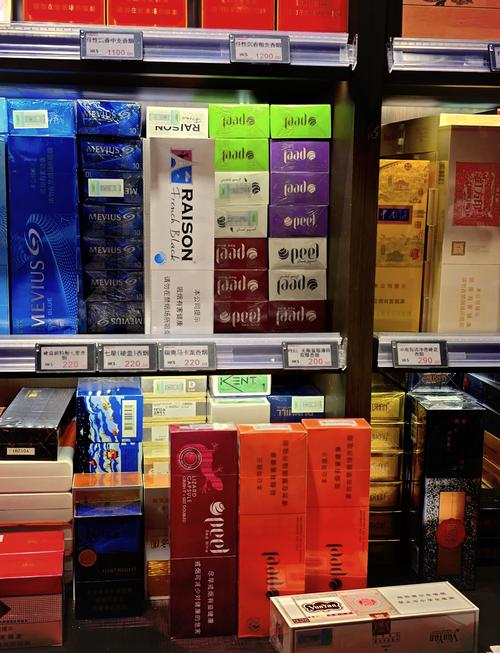 深圳便利店外烟风潮，便捷背后的人文思考